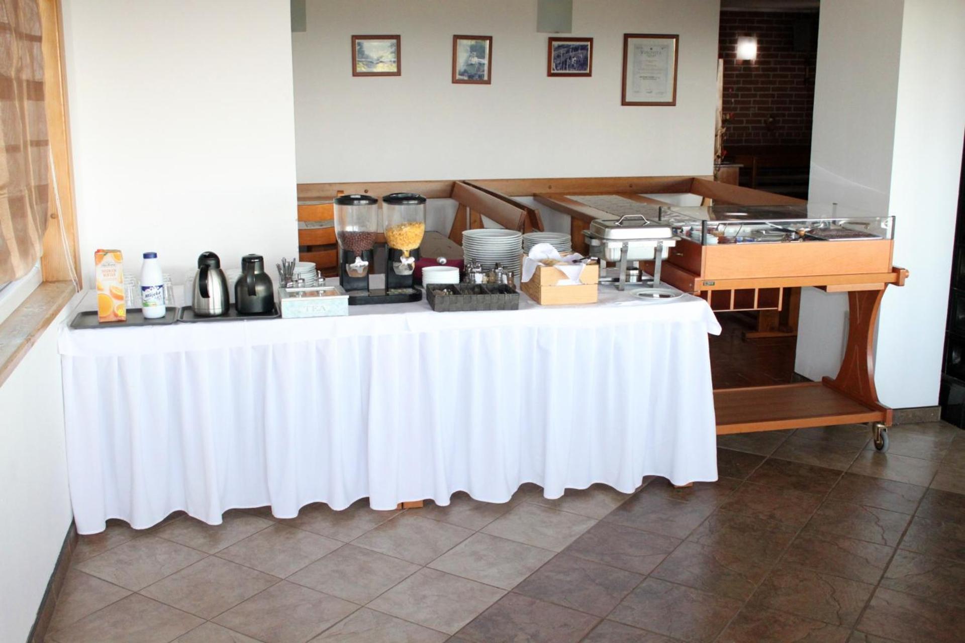 Guesthouse Rezekov Podrum Ястребарско Екстериор снимка