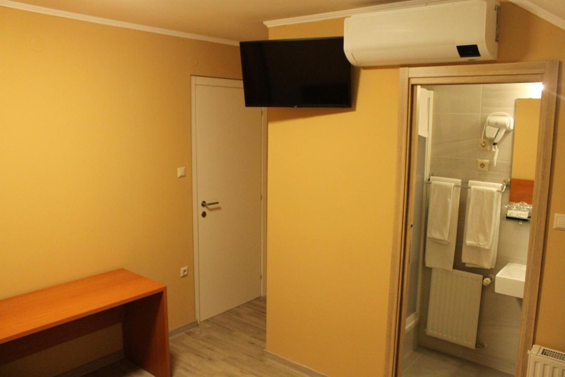 Guesthouse Rezekov Podrum Ястребарско Екстериор снимка