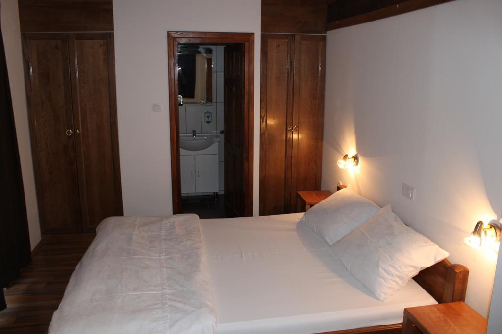 Guesthouse Rezekov Podrum Ястребарско Екстериор снимка